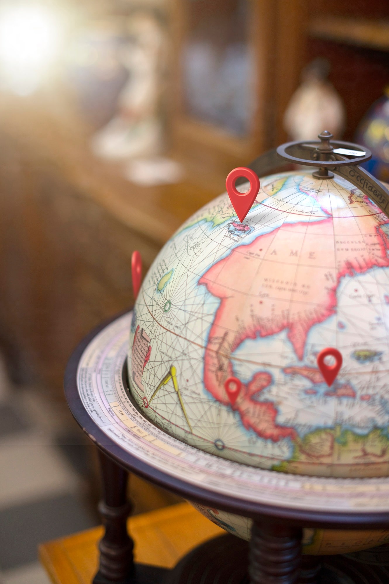 location-symbols-world-globe-min